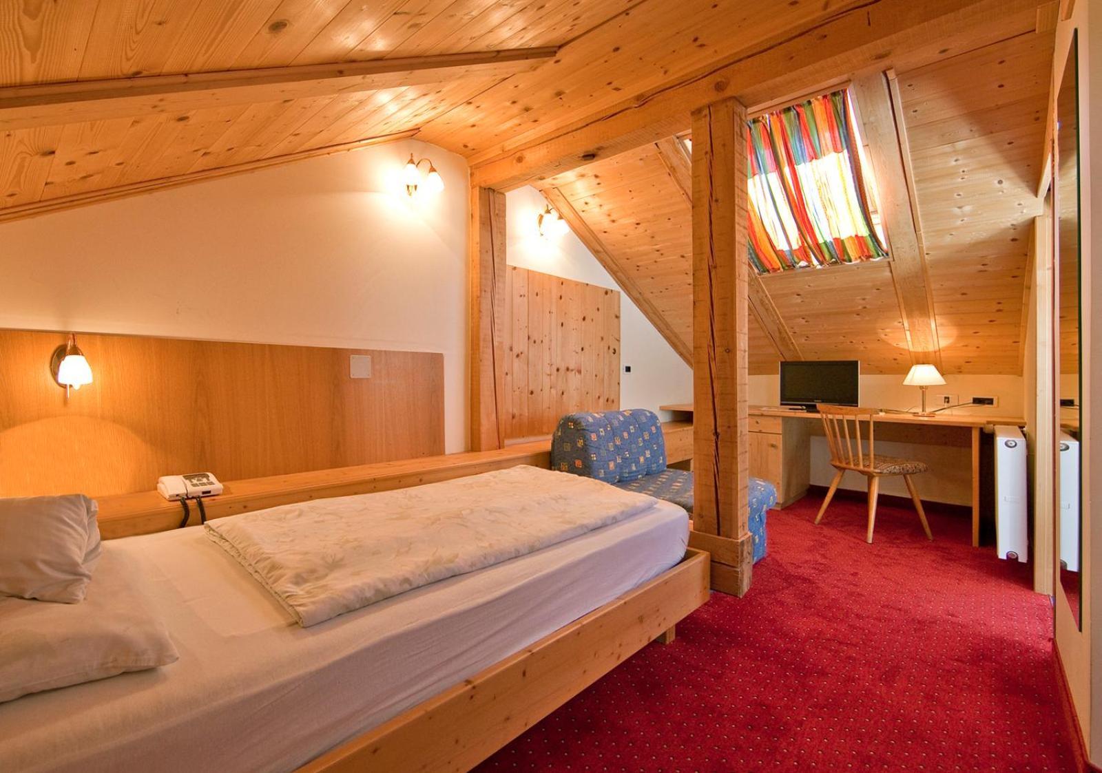 Hotel Rainegg Olang Екстер'єр фото