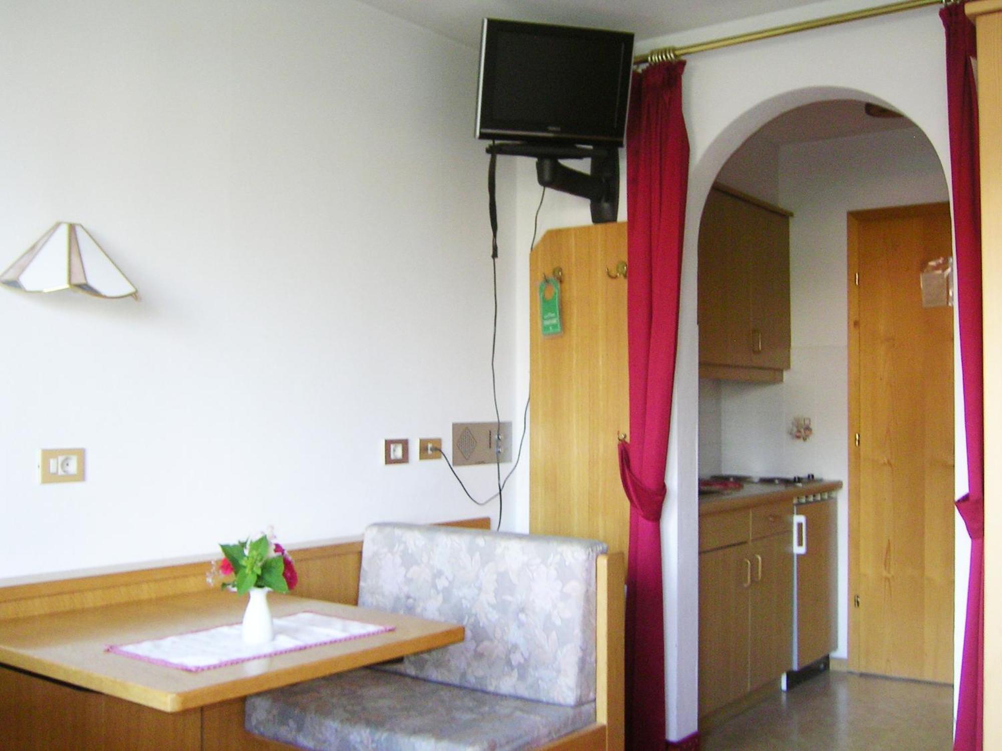 Hotel Rainegg Olang Екстер'єр фото